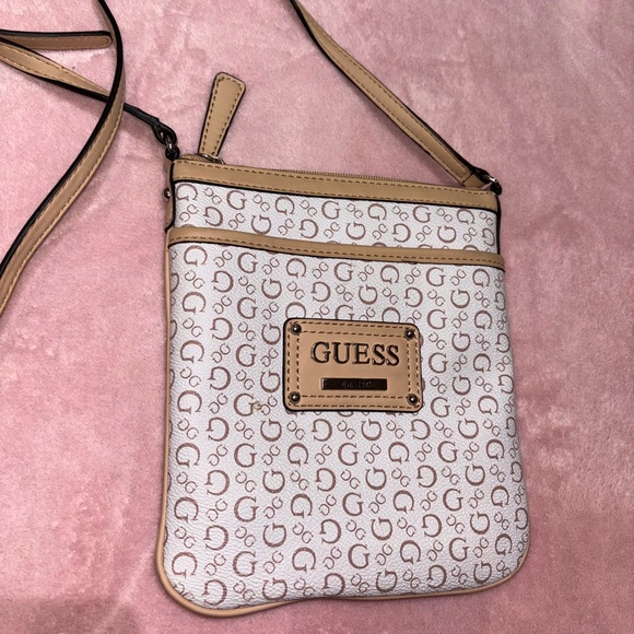 GUESS White With Beige Monogram Crossbody - Picture 1 of 8